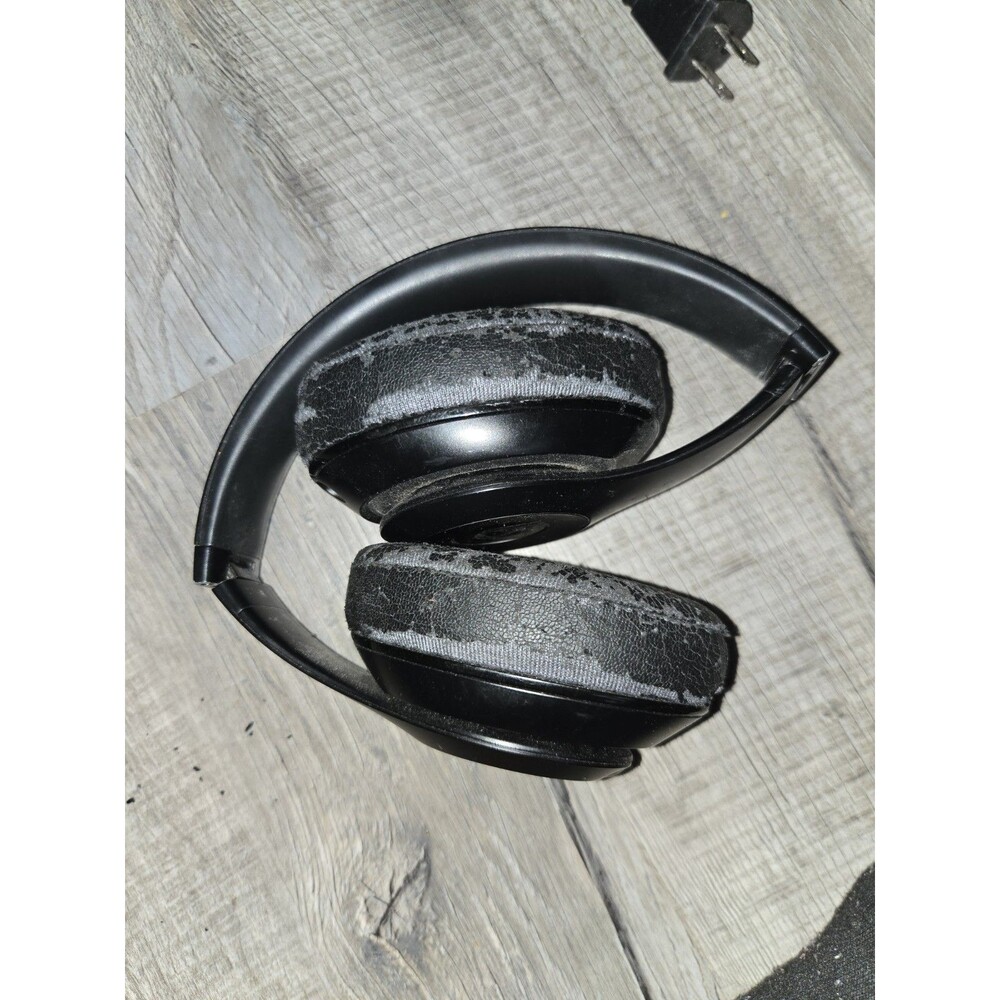 Beats Studio Wireless B0501 Over-Ear Headphones Black